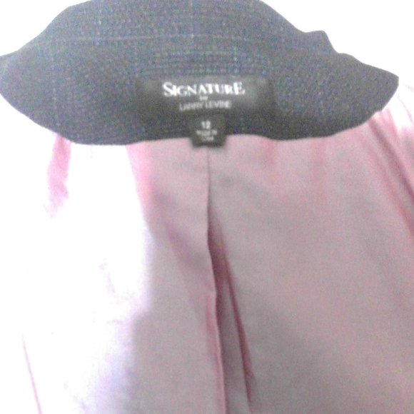 2 Piece Fully Lined Suit - Picture 9 of 11